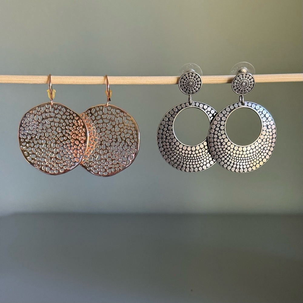 Elegant Silver and Gold ToneTextured Earrings